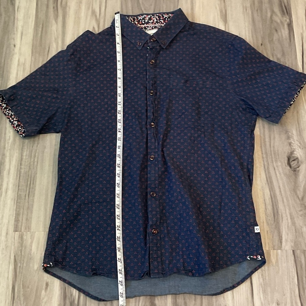 7 Diamonds Navy and Red Patterned Button Down Shirt Size L - Picture 11 of 13